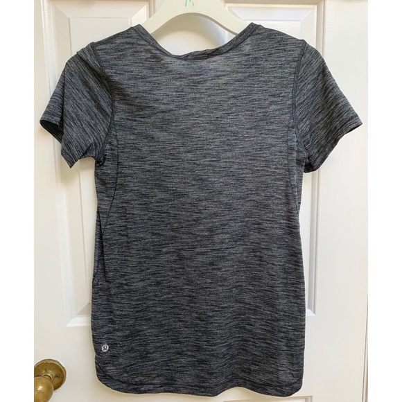 Lululemon t-shirt - Picture 2 of 2